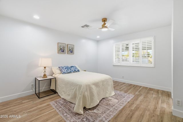 704 E MESQUITE Avenue, Gilbert, AZ 85296