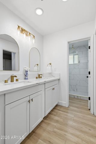 704 E MESQUITE Avenue, Gilbert, AZ 85296