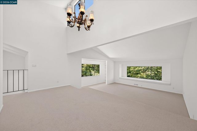 53 Sleepy Hollow Ln, Orinda, CA 94563
