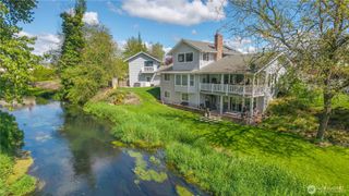 2219 W Pioneer Ave, Puyallup, WA 98371