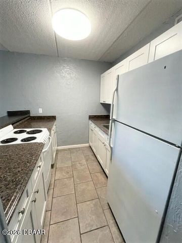 411 N Halifax Avenue, Daytona Beach, FL 32118