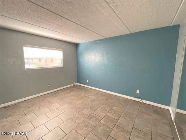 411 N Halifax Avenue, Daytona Beach, FL 32118