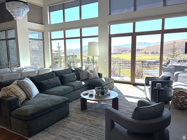 6423 GOLDEN BEAR LOOP, Snyderville, UT 84098