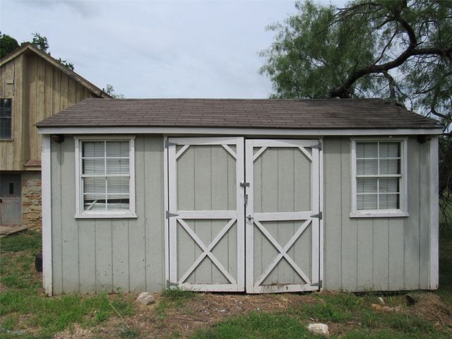 138 Private Road 227, Whitney, TX 76692