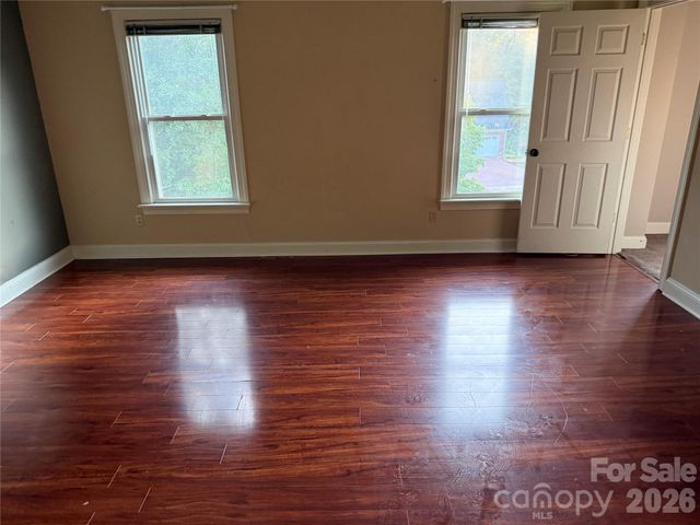 2960 8th Street Court NE, Hickory, NC 28601
