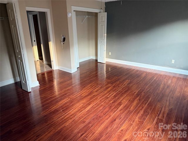 2960 8th Street Court NE, Hickory, NC 28601
