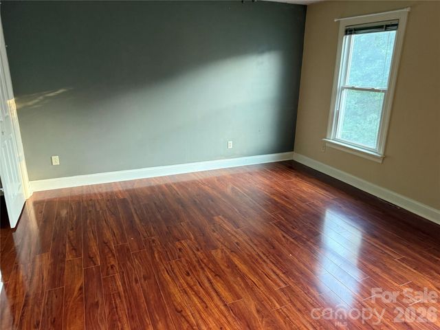 2960 8th Street Court NE, Hickory, NC 28601