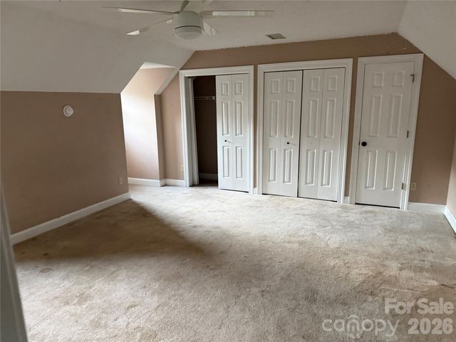 2960 8th Street Court NE, Hickory, NC 28601