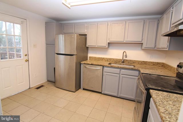 14946 ENTERPRISE LN, Woodbridge, VA 22191