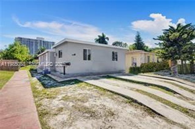 1624 NE 109th St N, Miami, FL 33161
