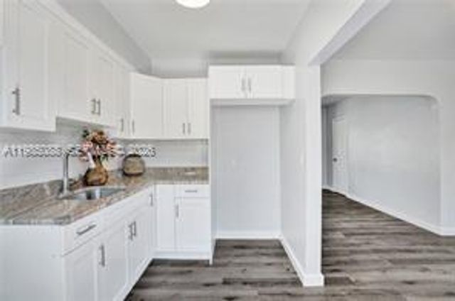 1624 NE 109th St N, Miami, FL 33161