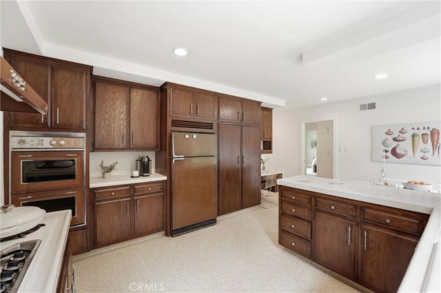 7810 Elden, Whittier, CA 90602