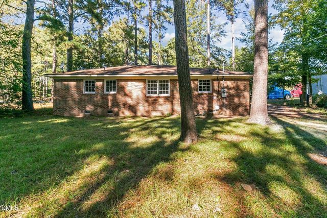 7505 Crown Avenue, Fayetteville, NC 28303