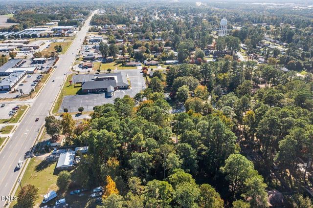 7505 Crown Avenue, Fayetteville, NC 28303