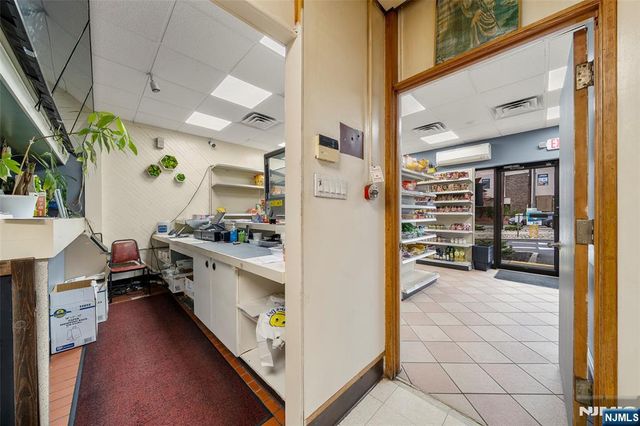 360 Main, Wallington, NJ 07057