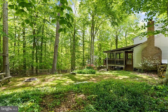 11913 FALLING CREEK DR, Manassas, VA 20112