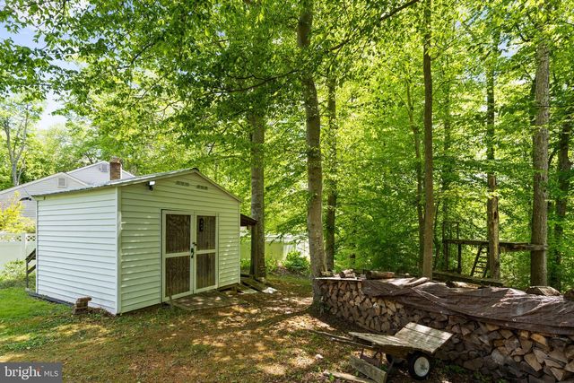 11913 FALLING CREEK DR, Manassas, VA 20112