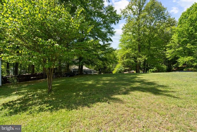 11913 FALLING CREEK DR, Manassas, VA 20112