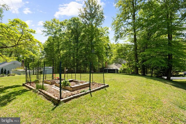 11913 FALLING CREEK DR, Manassas, VA 20112