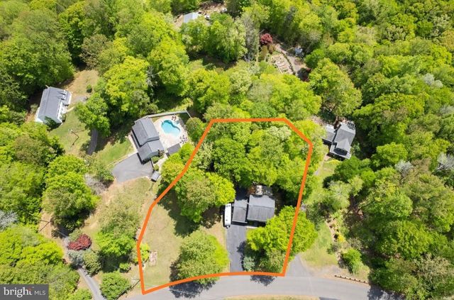 11913 FALLING CREEK DR, Manassas, VA 20112