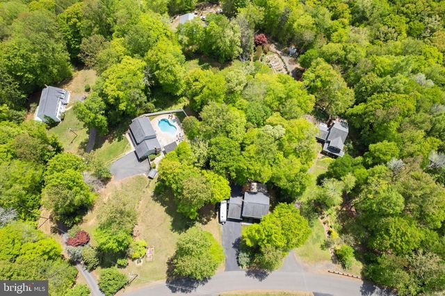 11913 FALLING CREEK DR, Manassas, VA 20112
