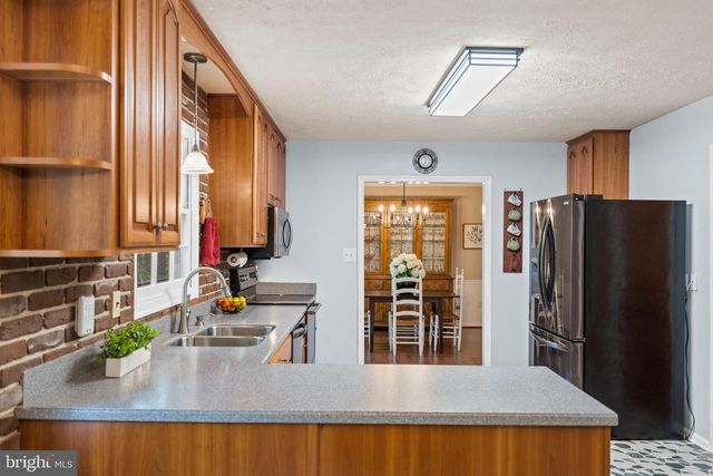 11913 FALLING CREEK DR, Manassas, VA 20112