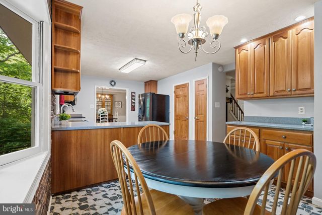 11913 FALLING CREEK DR, Manassas, VA 20112