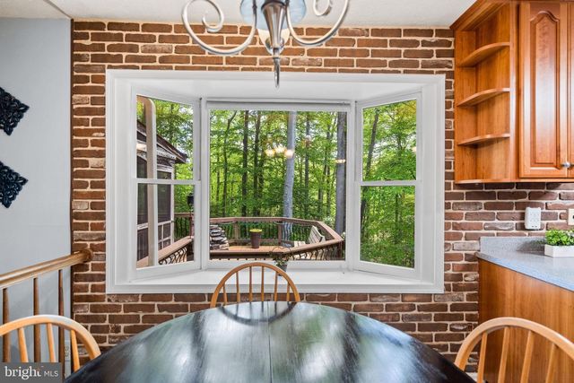 11913 FALLING CREEK DR, Manassas, VA 20112