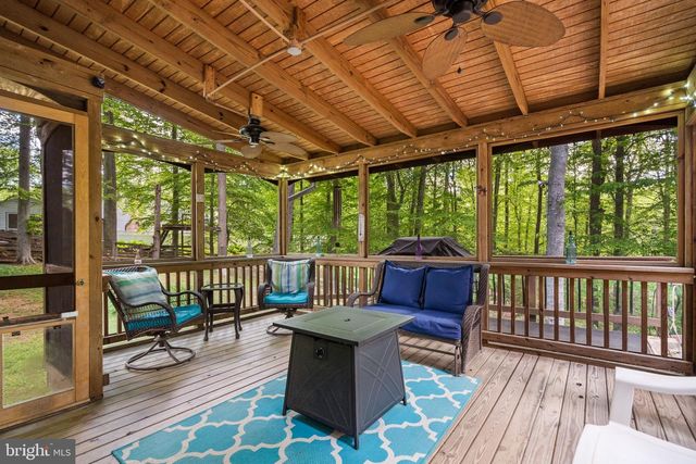 11913 FALLING CREEK DR, Manassas, VA 20112
