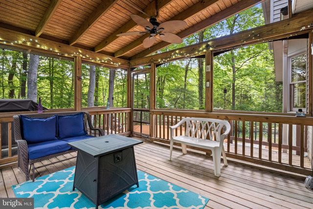11913 FALLING CREEK DR, Manassas, VA 20112