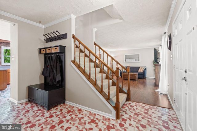 11913 FALLING CREEK DR, Manassas, VA 20112