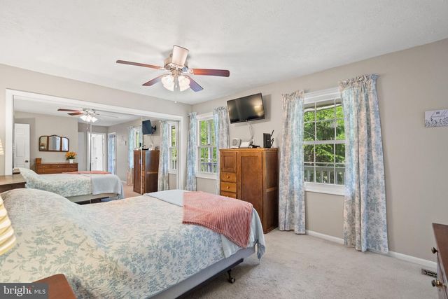 11913 FALLING CREEK DR, Manassas, VA 20112