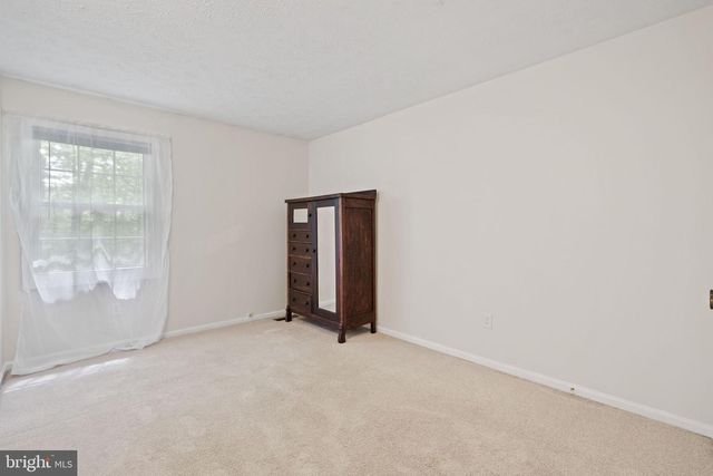 11913 FALLING CREEK DR, Manassas, VA 20112