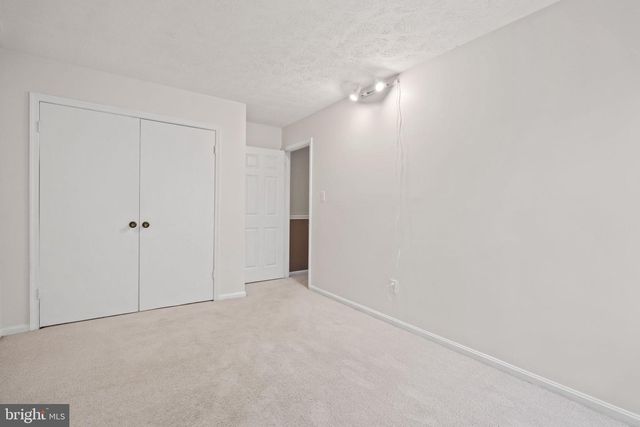 11913 FALLING CREEK DR, Manassas, VA 20112
