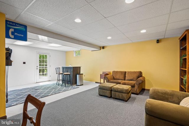 11913 FALLING CREEK DR, Manassas, VA 20112