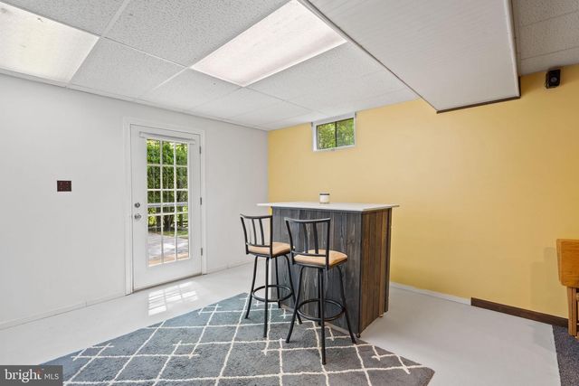 11913 FALLING CREEK DR, Manassas, VA 20112