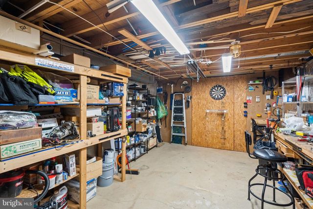11913 FALLING CREEK DR, Manassas, VA 20112