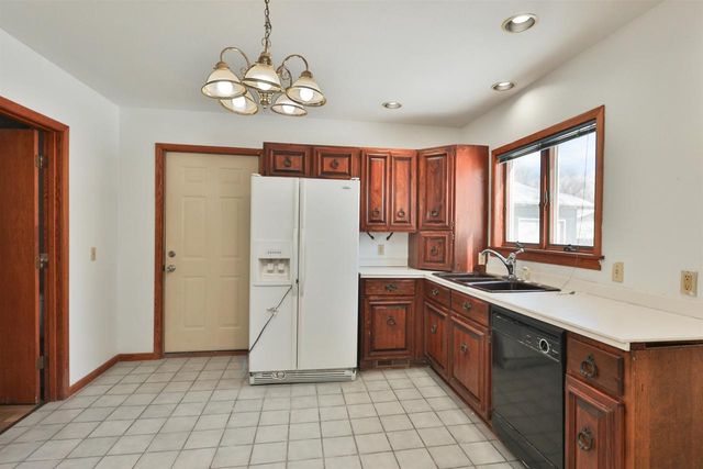 505 W FRONT STREET, Withee, WI 54498