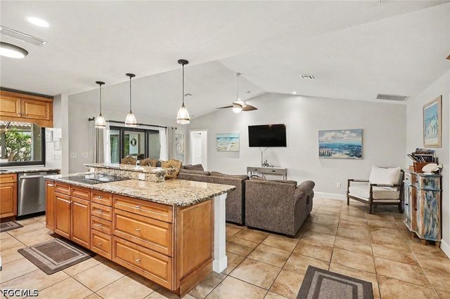 1533 SW 57th TER, Cape Coral, FL 33914