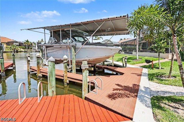1533 SW 57th TER, Cape Coral, FL 33914
