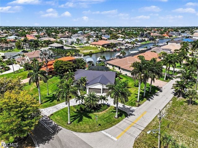 1533 SW 57th TER, Cape Coral, FL 33914