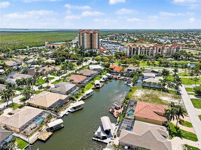 1533 SW 57th TER, Cape Coral, FL 33914