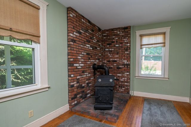 355 & 166 Evergreen & Forest Avenue, Hamden, CT 06518