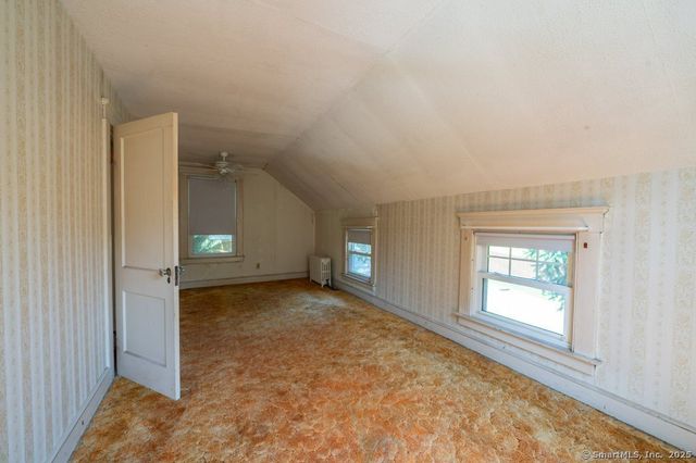 355 & 166 Evergreen & Forest Avenue, Hamden, CT 06518