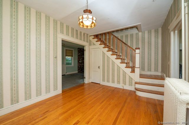 355 & 166 Evergreen & Forest Avenue, Hamden, CT 06518