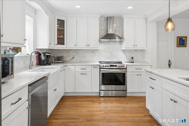 96 Turner Road, Stamford, CT 06905