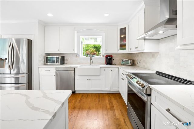 96 Turner Road, Stamford, CT 06905