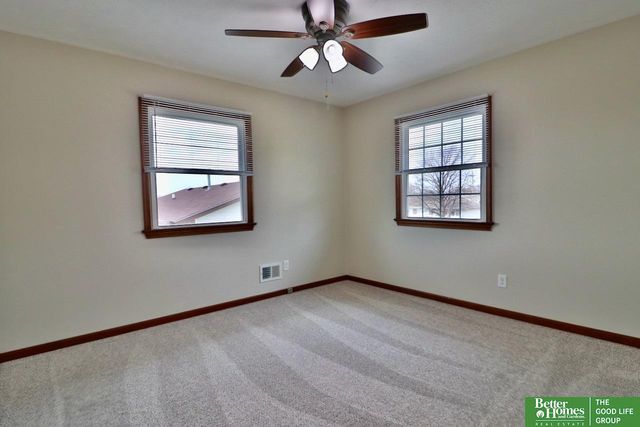 5209 Emiline Street, Bellevue, NE 68157