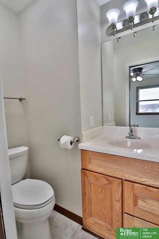 5209 Emiline Street, Bellevue, NE 68157