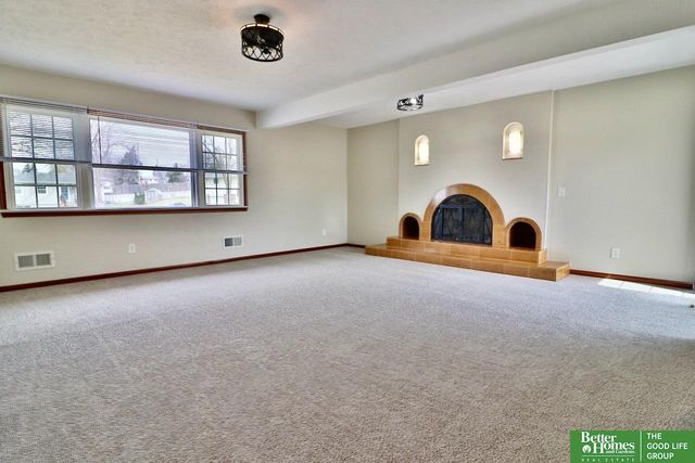 5209 Emiline Street, Bellevue, NE 68157